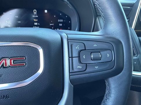 Used 2022 GMC Yukon SLT w/ SLT Luxury Package image 34