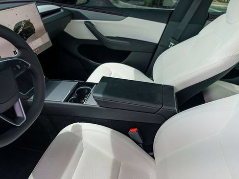Used 2026 Tesla Model Y 2WD image 12