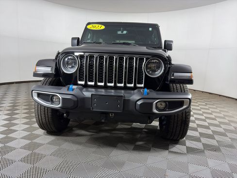 Used 2023 Jeep Wrangler Unlimited Sahara w/ Cold Weather Group image 6