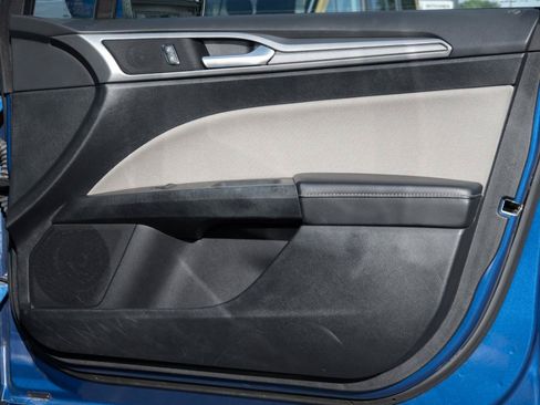 Used 2018 Ford Fusion S FWD image 28