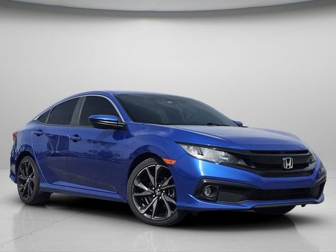 Used 2019 Honda Civic Sport image 2