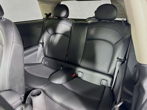 Used 2015 MINI Cooper 2-Door Hardtop image 25