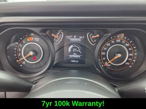 Used 2025 Jeep Wrangler Sport AWD/4WD image 33