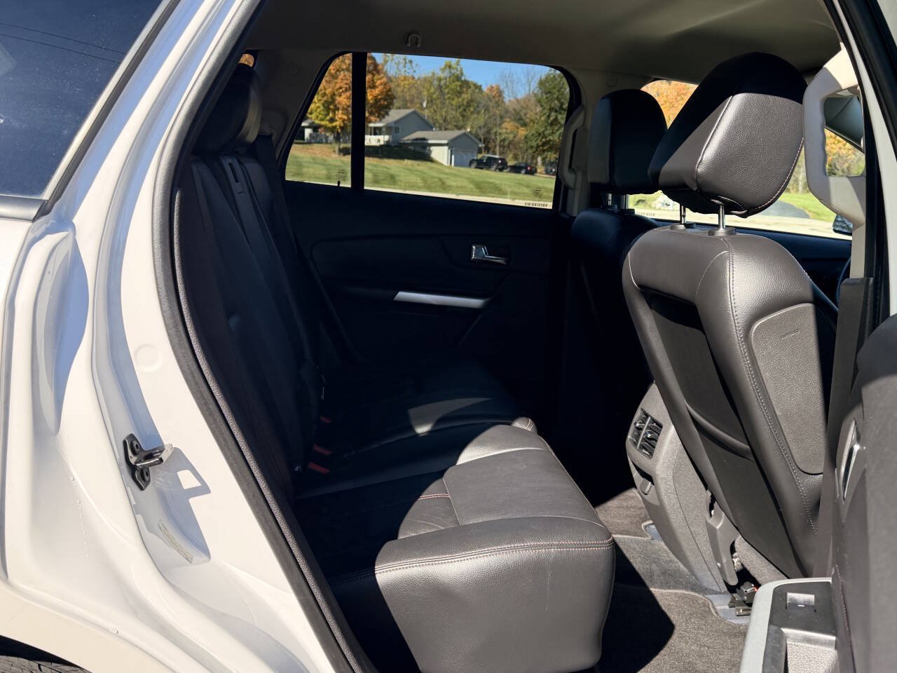 Used 2013 Ford Edge SEL AWD/4WD image 23