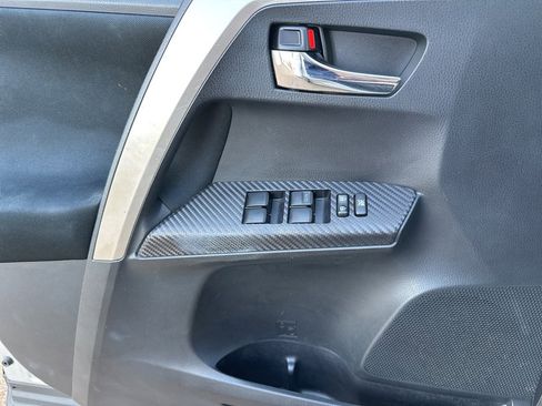 Used 2015 Toyota RAV4 XLE image 13