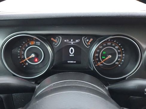 Used 2021 Jeep Wrangler Sport image 19