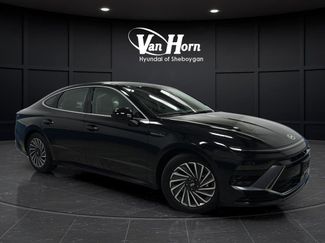 Used 2025 Hyundai Sonata Limited video 1