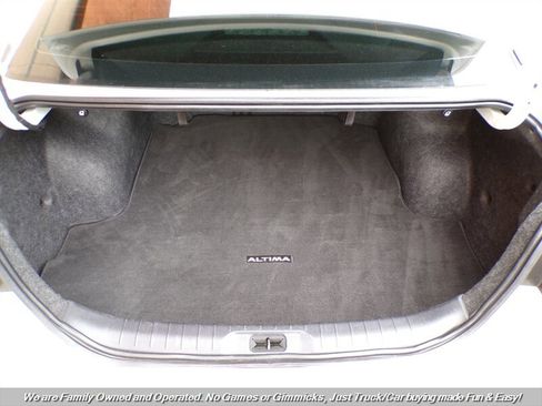 Used 2021 Nissan Altima 2.5 SR FWD image 9