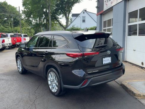 Used 2020 Toyota Highlander Limited AWD/4WD image 6