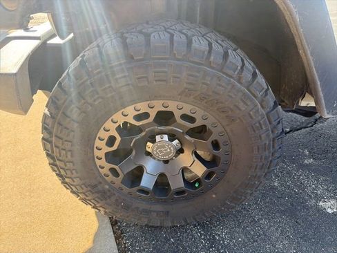 Used 2017 Jeep Wrangler Unlimited Sport w/ Quick Order Package 24S image 16