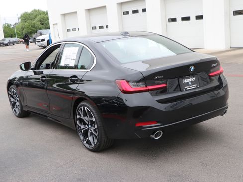 Used 2025 BMW 330i xDrive Sedan w/ Premium Package image 13