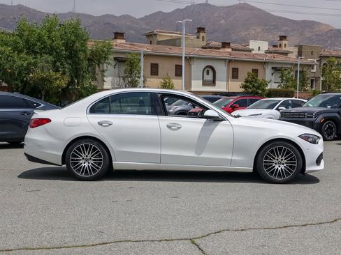 Used 2023 Mercedes-Benz C 300 Sedan image 4