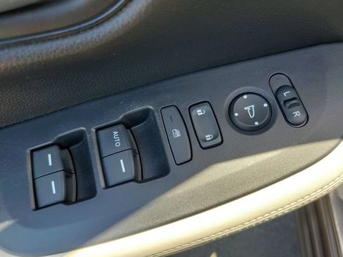 Certified 2024 Honda HR-V LX image 18