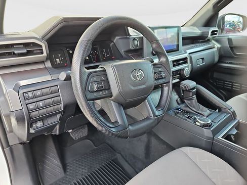 Certified 2024 Toyota Tacoma SR5 AWD/4WD image 9