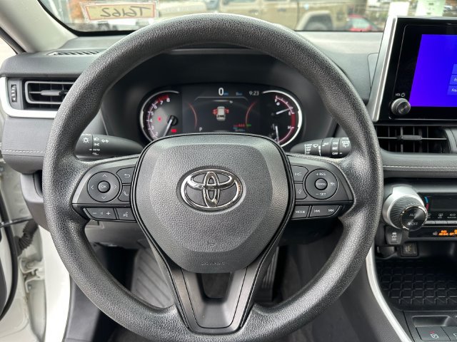 Certified 2025 Toyota RAV4 XLE AWD/4WD image 12