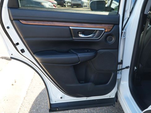 Used 2019 Honda CR-V Touring image 18