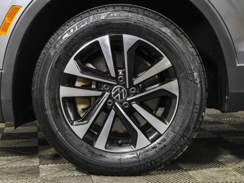 Used 2022 Volkswagen Tiguan S image 21