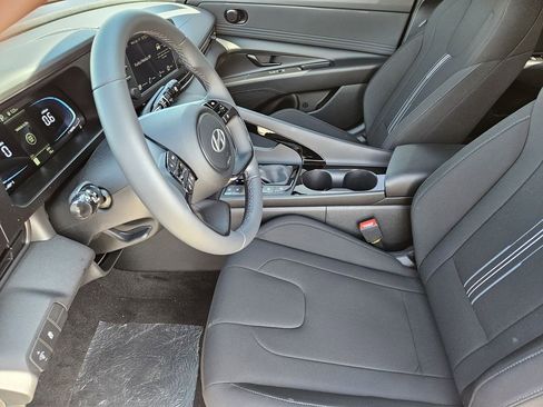 New 2026 Hyundai Elantra SEL Sport Premium FWD image 13