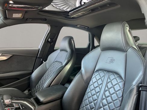 Used 2019 Audi S4 Premium Plus w/ Premium Plus Package image 9