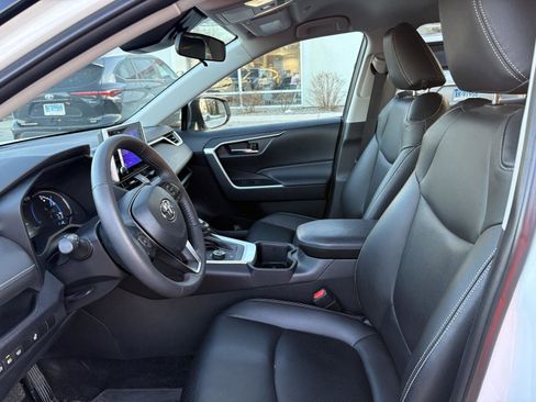 Used 2024 Toyota RAV4 Hybrid Woodland image 10