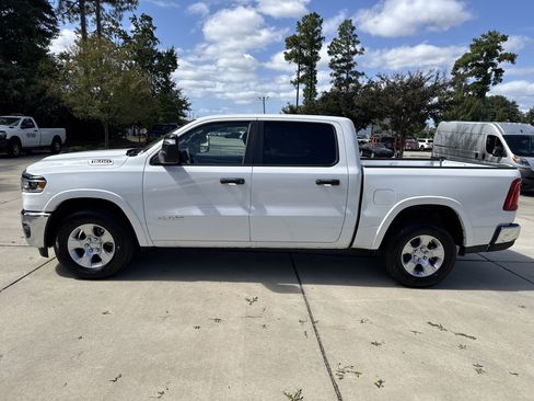 Used 2025 RAM 1500 Big Horn AWD/4WD image 5