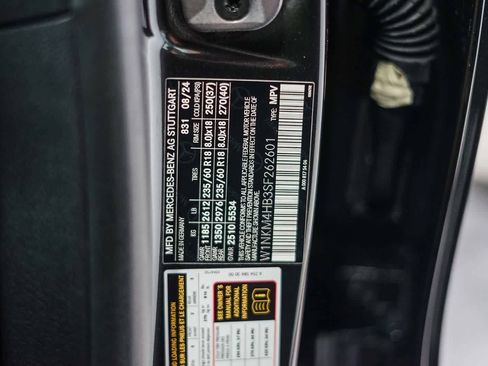 Certified 2025 Mercedes-Benz GLC 300 4MATIC image 32