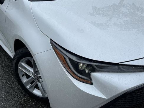 Certified 2021 Toyota Corolla SE image 2
