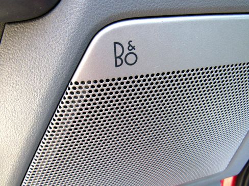 Used 2023 Ford F150 Lariat w/ Equipment Group 502A High image 30