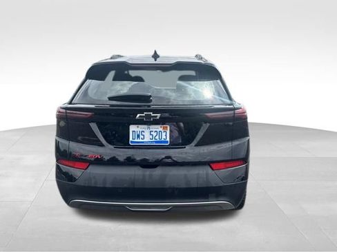 Used 2023 Chevrolet Bolt EUV Premier w/ Redline Edition FWD image 6