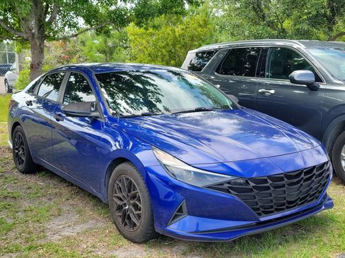 Used 2021 Hyundai Elantra SEL FWD image 1