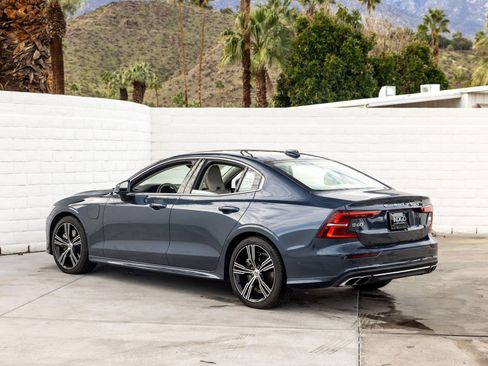 Used 2022 Volvo S60 T8 Inscription w/ Advanced Package image 7
