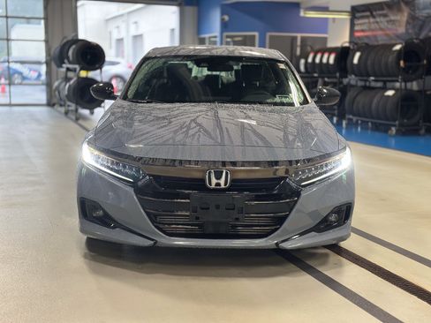Used 2022 Honda Accord Sport Special Edition image 2