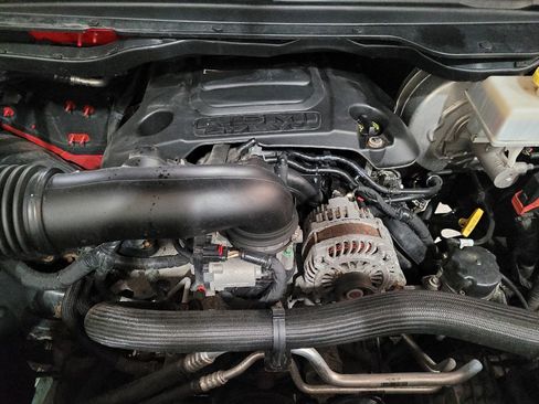 Used 2019 RAM 1500 Tradesman AWD/4WD image 30