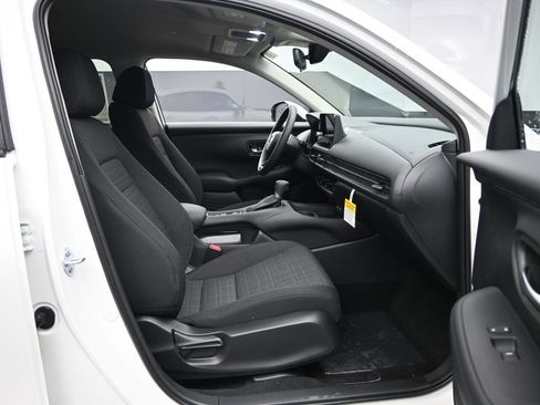 New 2026 Honda HR-V LX image 25