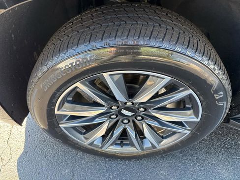 Used 2023 Cadillac Escalade Sport AWD/4WD image 32