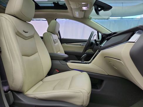 Used 2017 Cadillac XT5 Luxury AWD/4WD image 30