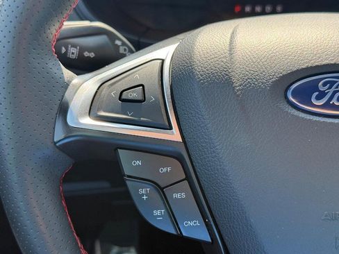 Certified 2024 Ford Edge ST-Line image 19