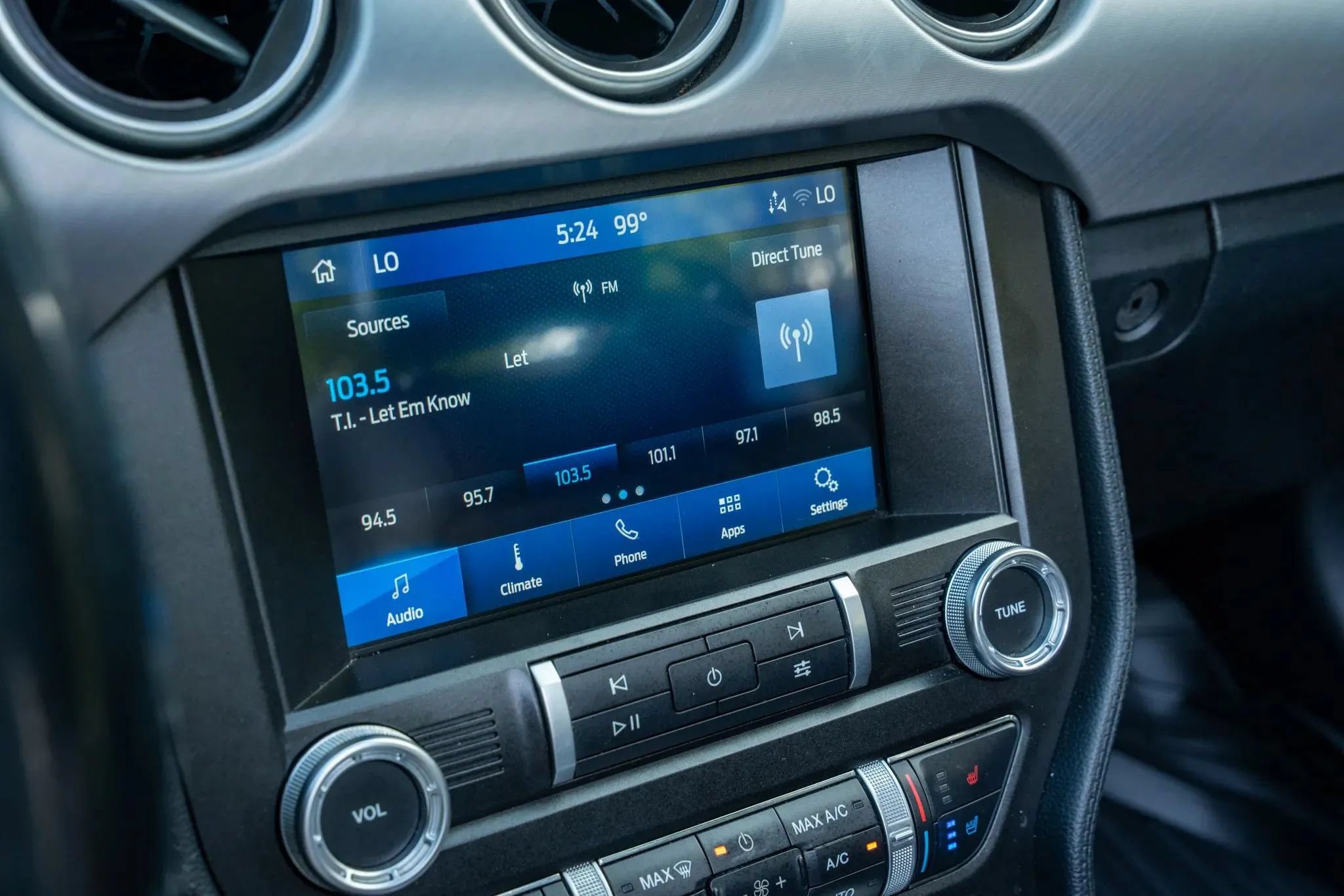 Used 2021 Ford Mustang Premium RWD image 19