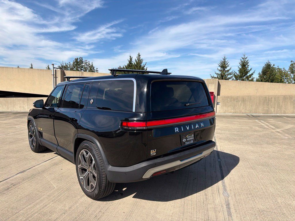 Used 2022 Rivian R1S Launch Edition Quad AWD/4WD image 3