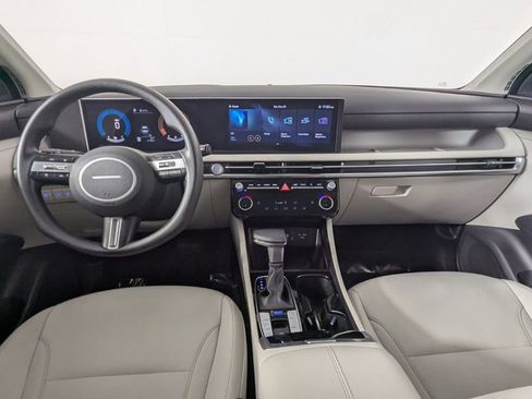 Used 2025 Hyundai Tucson SEL FWD image 16