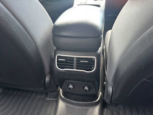 Used 2023 Hyundai Santa Fe SEL FWD image 20