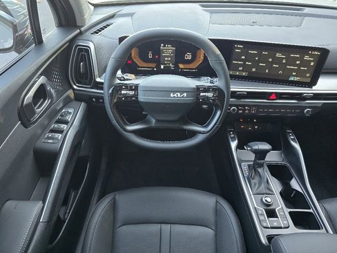 New 2026 Kia Sorento EX w/ EX Premium Package FWD image 6