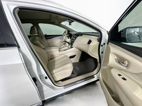Used 2016 Nissan Murano SL w/ SL Technology Package FWD image 32