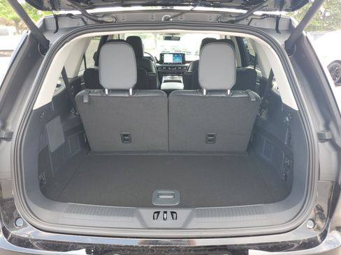 New 2026 Lincoln Aviator Reserve w/ Jet Appearance Package AWD/4WD image 28
