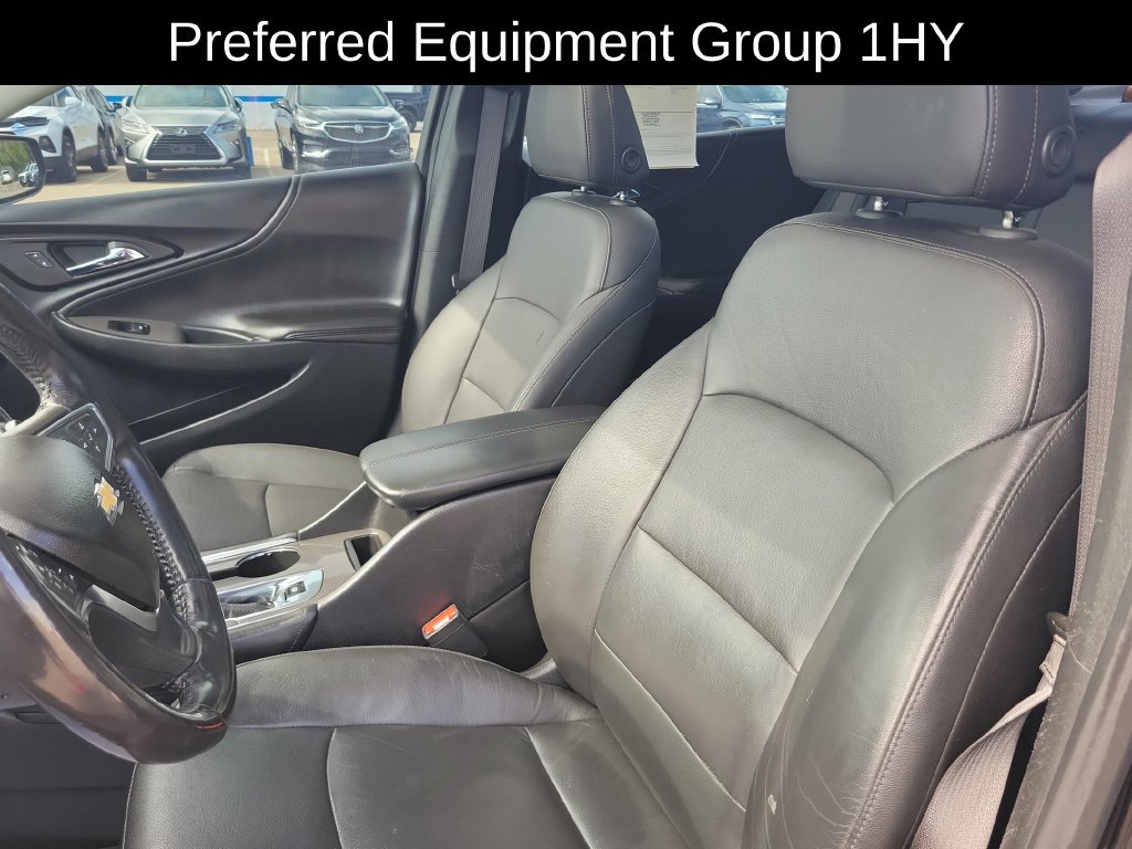Used 2019 Chevrolet Malibu Hybrid w/ Leather Package FWD image 6