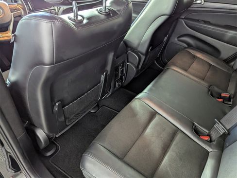 Used 2021 Jeep Grand Cherokee Laredo X image 14