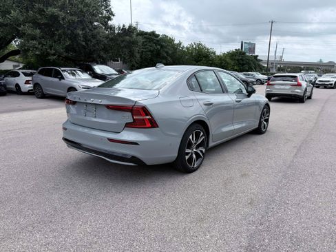 Certified 2025 Volvo S60 B5 Plus FWD image 6
