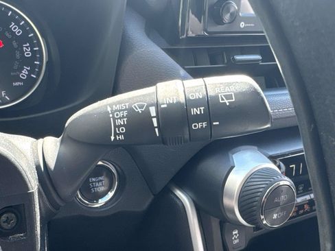 Used 2021 Toyota RAV4 XLE AWD/4WD image 24