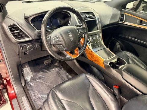 Used 2017 Lincoln MKX Select w/ Select Plus Package image 37