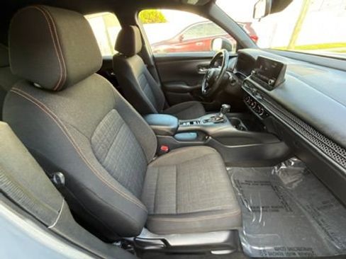 Used 2023 Honda HR-V Sport image 22